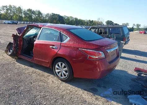 2015 Nissan Altima 2.5/S/Sv/Sl из США, поврежденный, VIN 1N4AL3AP0FN346219